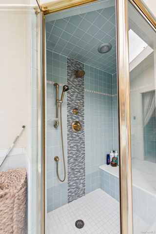 26 Dell Drive, East Rockaway, NY 11518