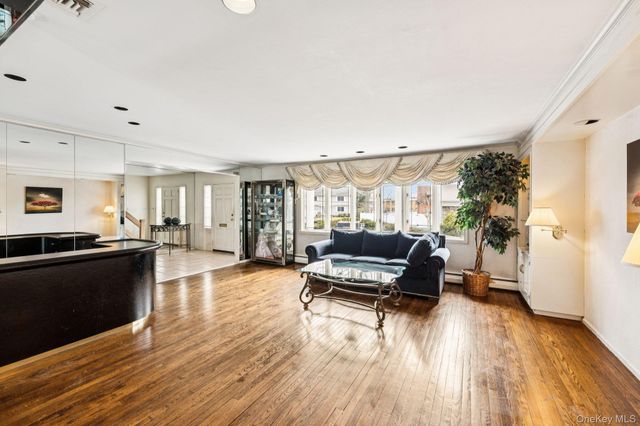 26 Dell Drive, East Rockaway, NY 11518