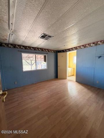 1144 W Edwards Lane, Benson, AZ 85602