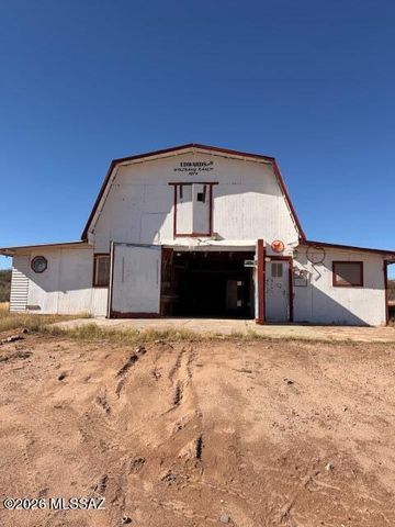 1144 W Edwards Lane, Benson, AZ 85602