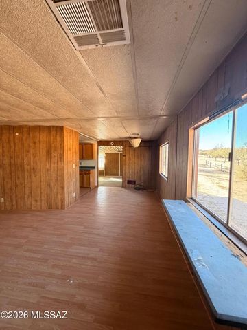 1144 W Edwards Lane, Benson, AZ 85602