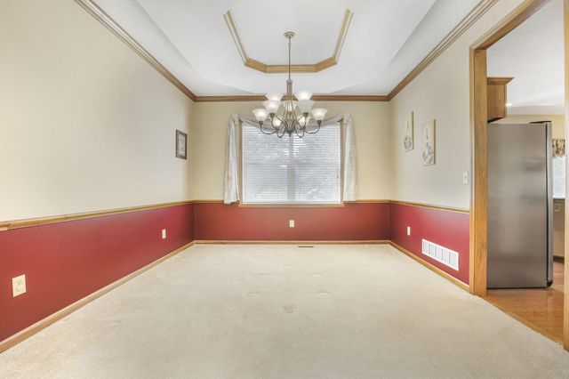 99 Trail E, Pataskala, OH 43062