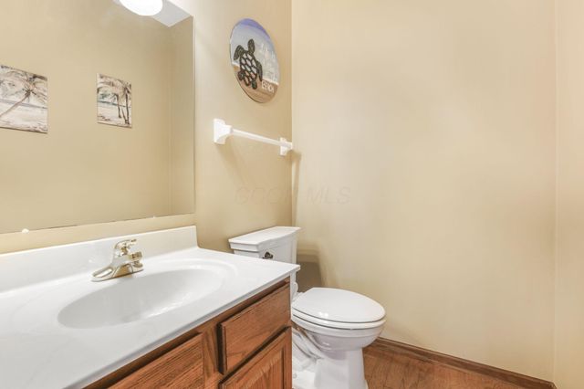 99 Trail E, Pataskala, OH 43062