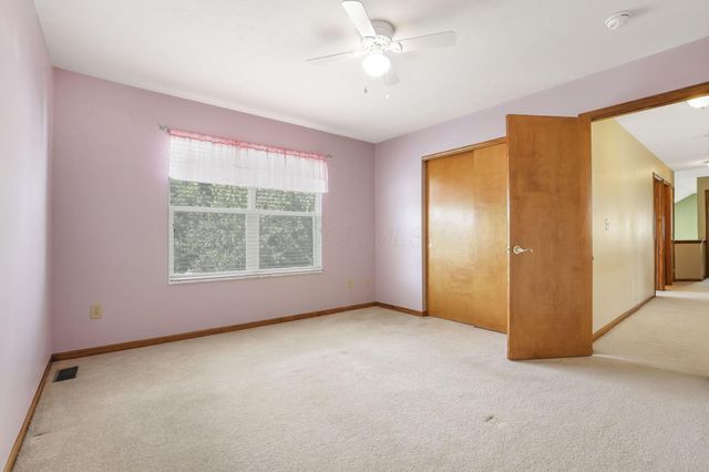 99 Trail E, Pataskala, OH 43062