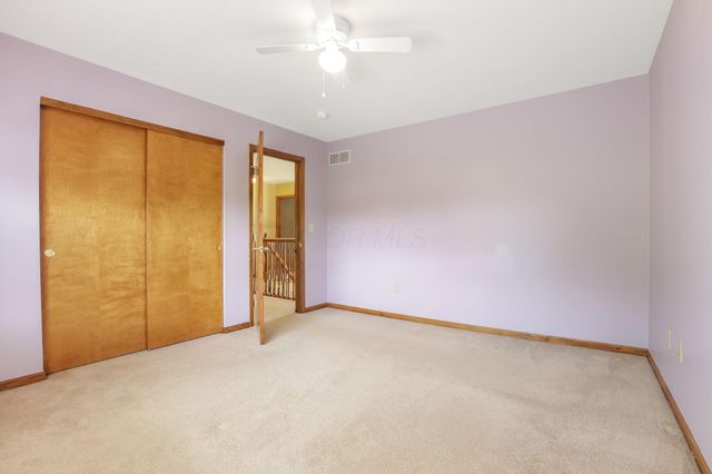 99 Trail E, Pataskala, OH 43062