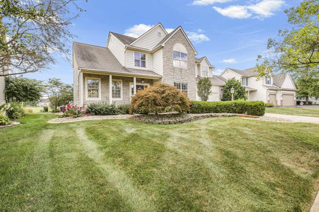 99 Trail E, Pataskala, OH 43062