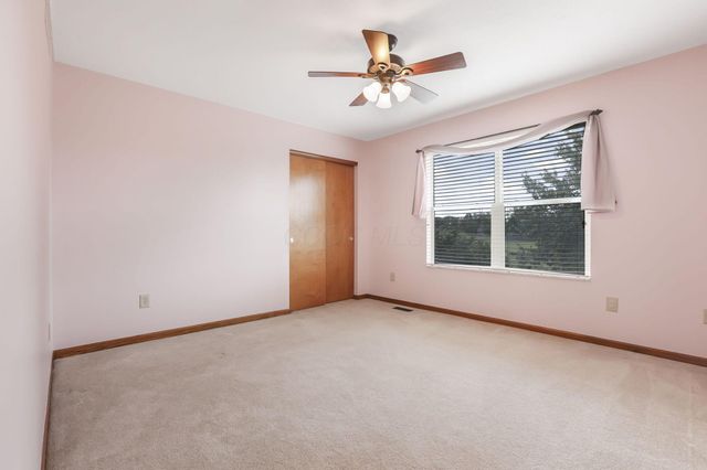 99 Trail E, Pataskala, OH 43062