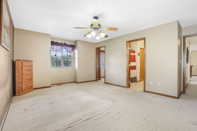 99 Trail E, Pataskala, OH 43062