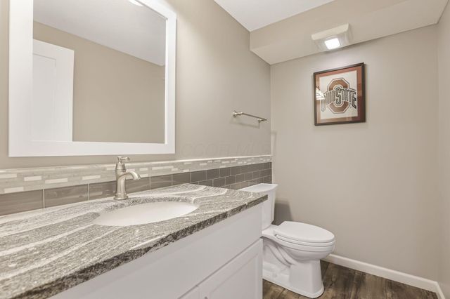 99 Trail E, Pataskala, OH 43062