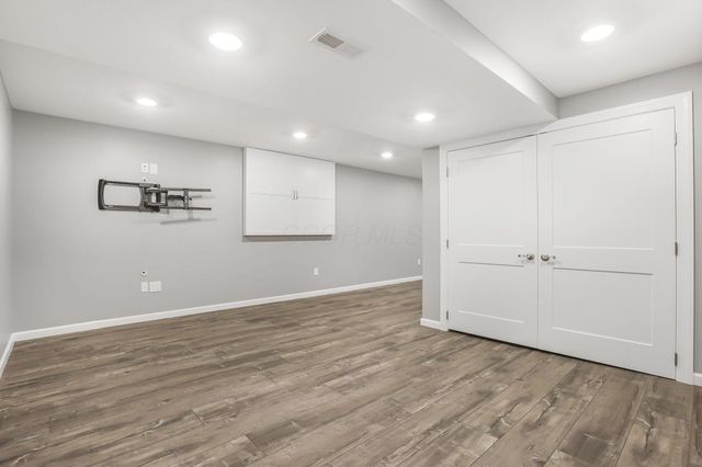 99 Trail E, Pataskala, OH 43062