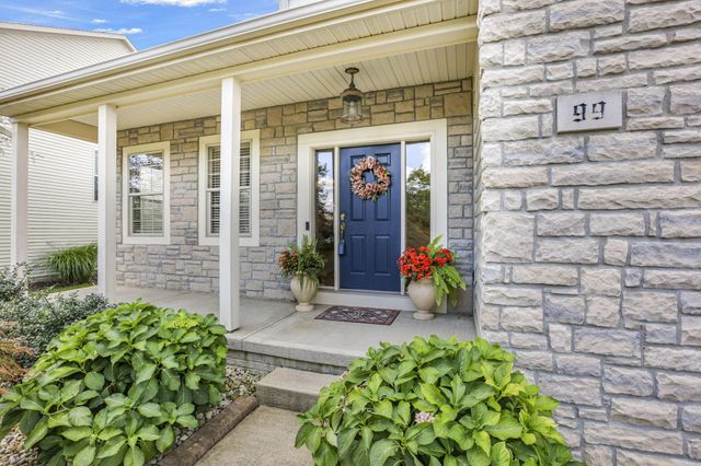 99 Trail E, Pataskala, OH 43062