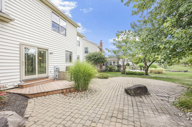 99 Trail E, Pataskala, OH 43062