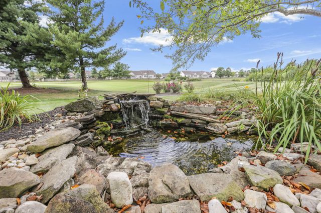 99 Trail E, Pataskala, OH 43062