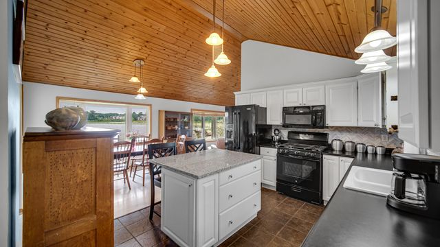 1556 W Severs Road, La Porte, IN 46350