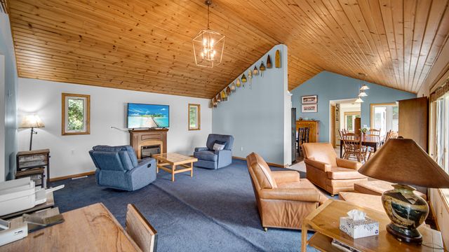 1556 W Severs Road, La Porte, IN 46350