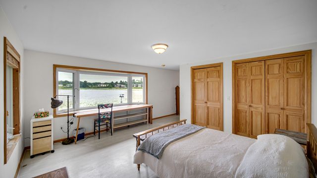 1556 W Severs Road, La Porte, IN 46350