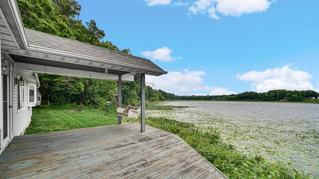 1556 W Severs Road, La Porte, IN 46350