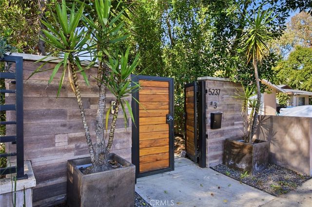 5237 Topanga Canyon, Woodland Hills, CA 91364