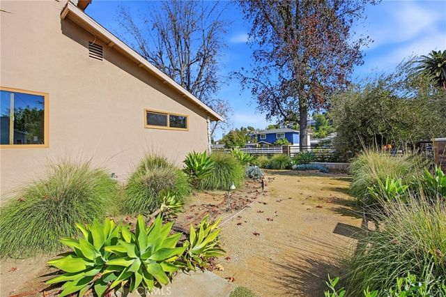5237 Topanga Canyon, Woodland Hills, CA 91364
