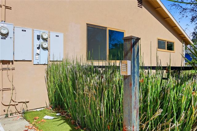 5237 Topanga Canyon, Woodland Hills, CA 91364