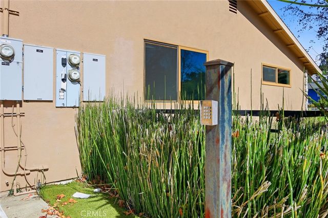 5237 Topanga Canyon, Woodland Hills, CA 91364