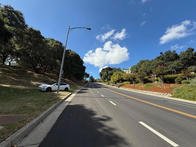 1920 Mantelli Drive, Gilroy, CA 95020