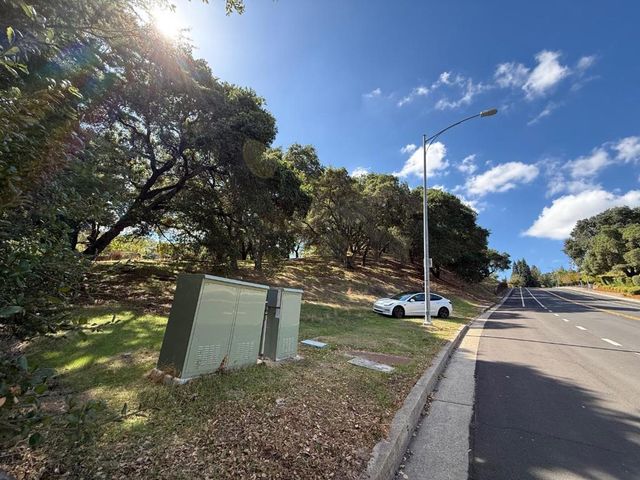 1920 Mantelli Drive, Gilroy, CA 95020