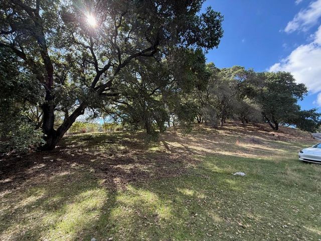 1920 Mantelli Drive, Gilroy, CA 95020