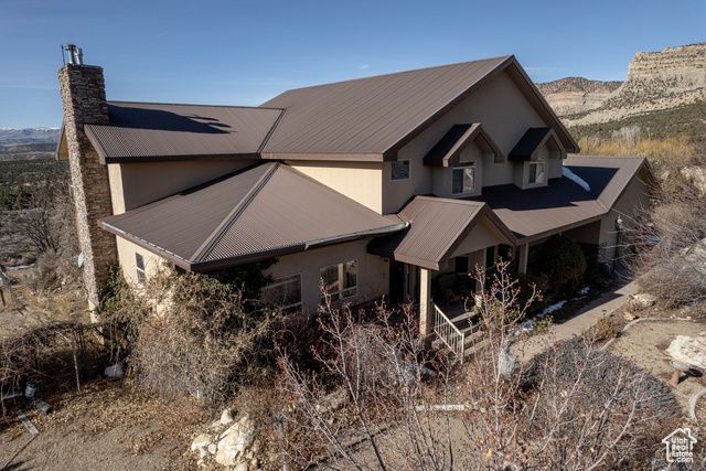 5441 N EAGLE DR, Kenilworth, UT 84529