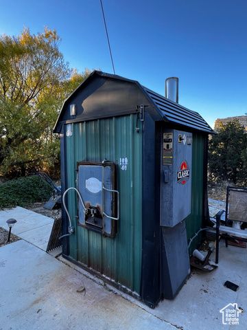 5441 N EAGLE DR, Kenilworth, UT 84529