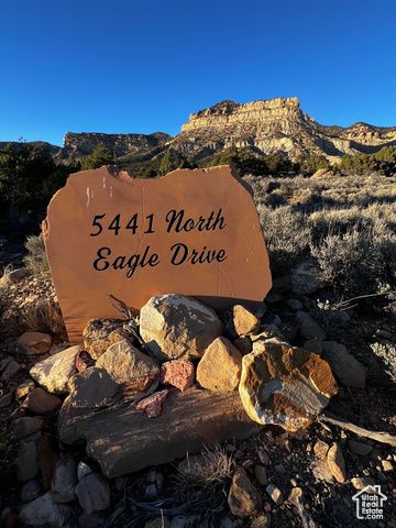 5441 N EAGLE DR, Kenilworth, UT 84529