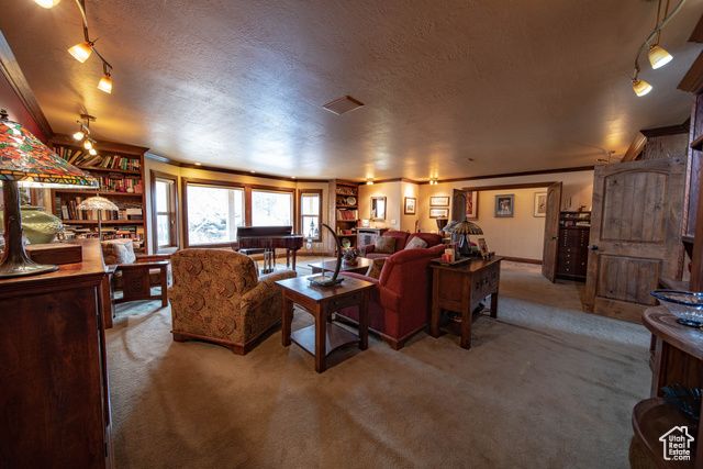 5441 N EAGLE DR, Kenilworth, UT 84529