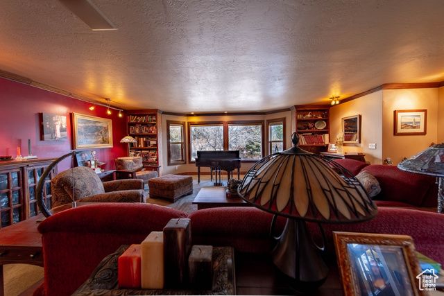 5441 N EAGLE DR, Kenilworth, UT 84529