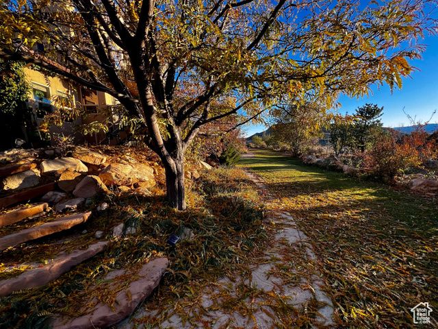 5441 N EAGLE DR, Kenilworth, UT 84529