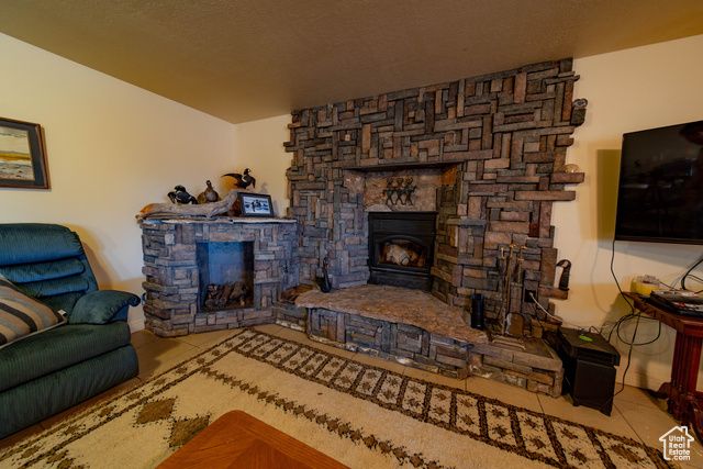 5441 N EAGLE DR, Kenilworth, UT 84529