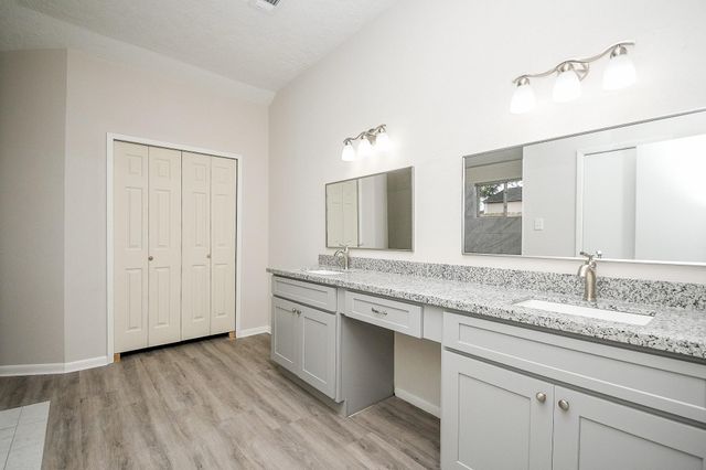 15315 Cedar Ridge Drive, Houston, TX 77082