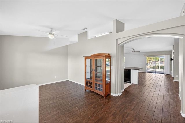 921 47th AVE NE, Naples, FL 34120