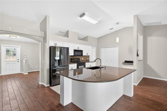 921 47th AVE NE, Naples, FL 34120