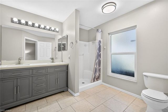 921 47th AVE NE, Naples, FL 34120