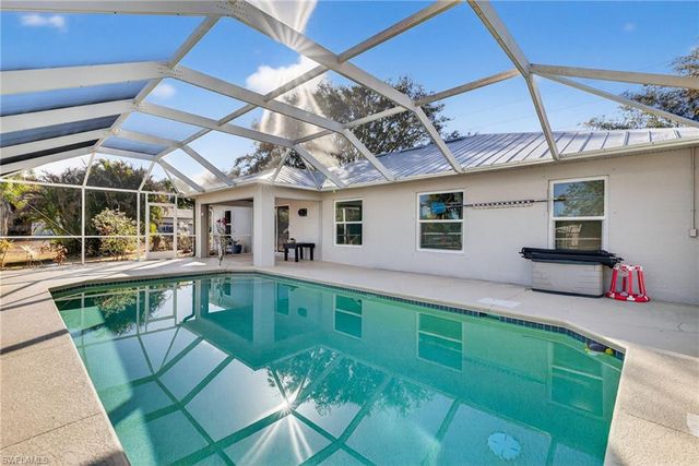 921 47th AVE NE, Naples, FL 34120