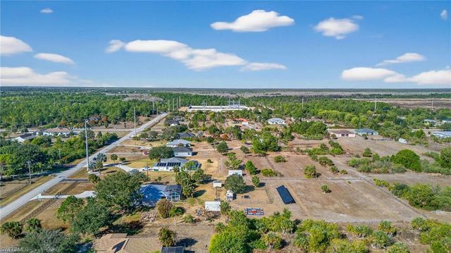 921 47th AVE NE, Naples, FL 34120