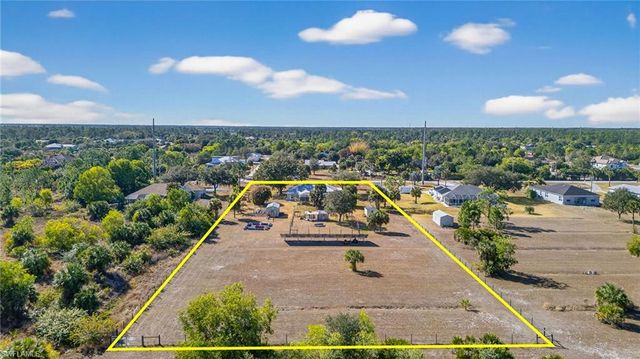 921 47th AVE NE, Naples, FL 34120