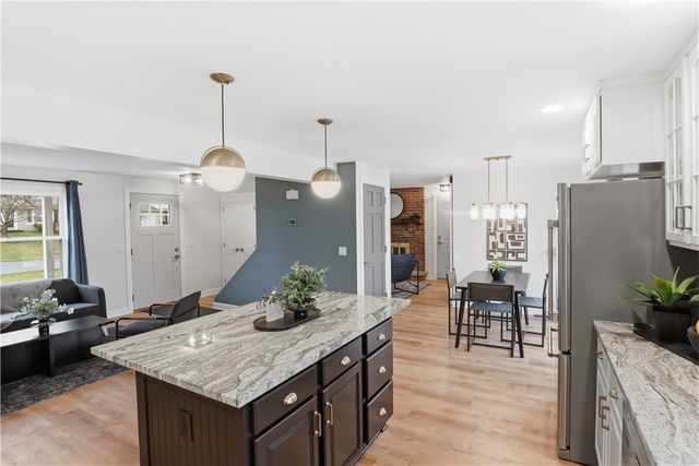 18 Wheatfield Circle, Perinton, NY 14450