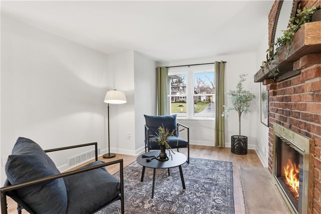 18 Wheatfield Circle, Perinton, NY 14450