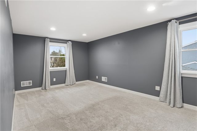 18 Wheatfield Circle, Perinton, NY 14450