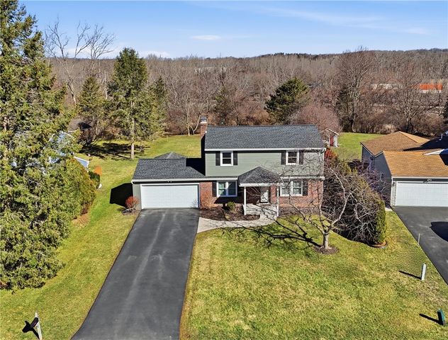 18 Wheatfield Circle, Perinton, NY 14450