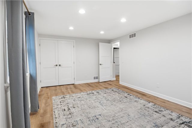 18 Wheatfield Circle, Perinton, NY 14450