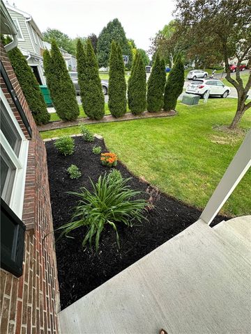 18 Wheatfield Circle, Perinton, NY 14450