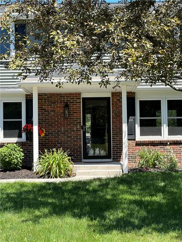 18 Wheatfield Circle, Perinton, NY 14450