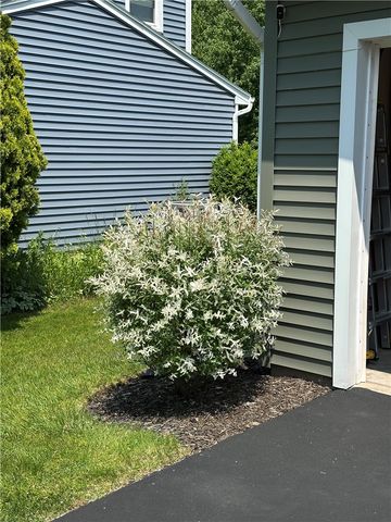 18 Wheatfield Circle, Perinton, NY 14450